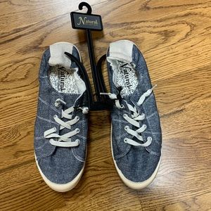 Natural Reflections Slip On denim Blue Shoes Size 9 NEW